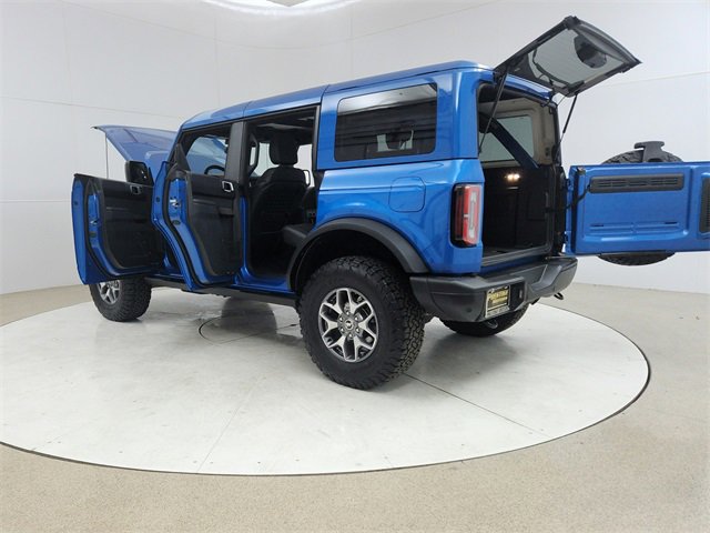 Used 2025 Ford Bronco Badlands image 11