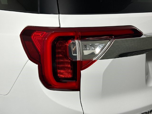 Used 2023 GMC Acadia SLT w/ Preferred Package FWD image 35