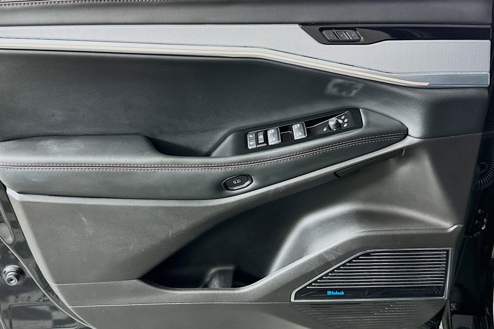 Used 2024 Jeep Wagoneer Launch Edition image 21