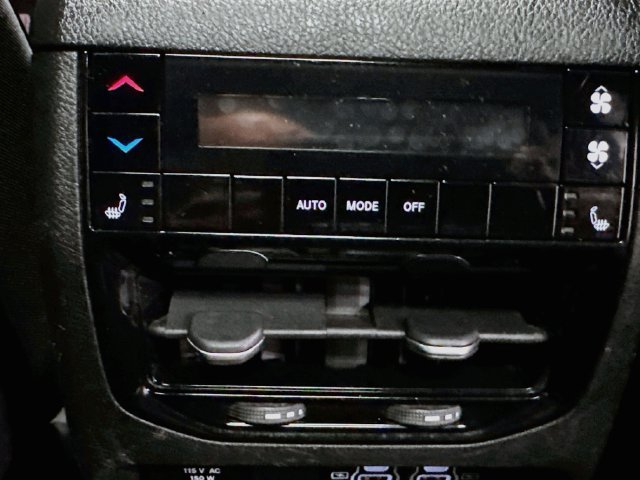 Used 2021 Jeep Grand Cherokee L Limited AWD/4WD image 27