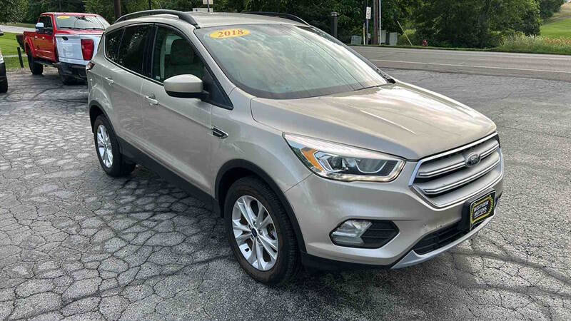 Used 2018 Ford Escape SEL image 2
