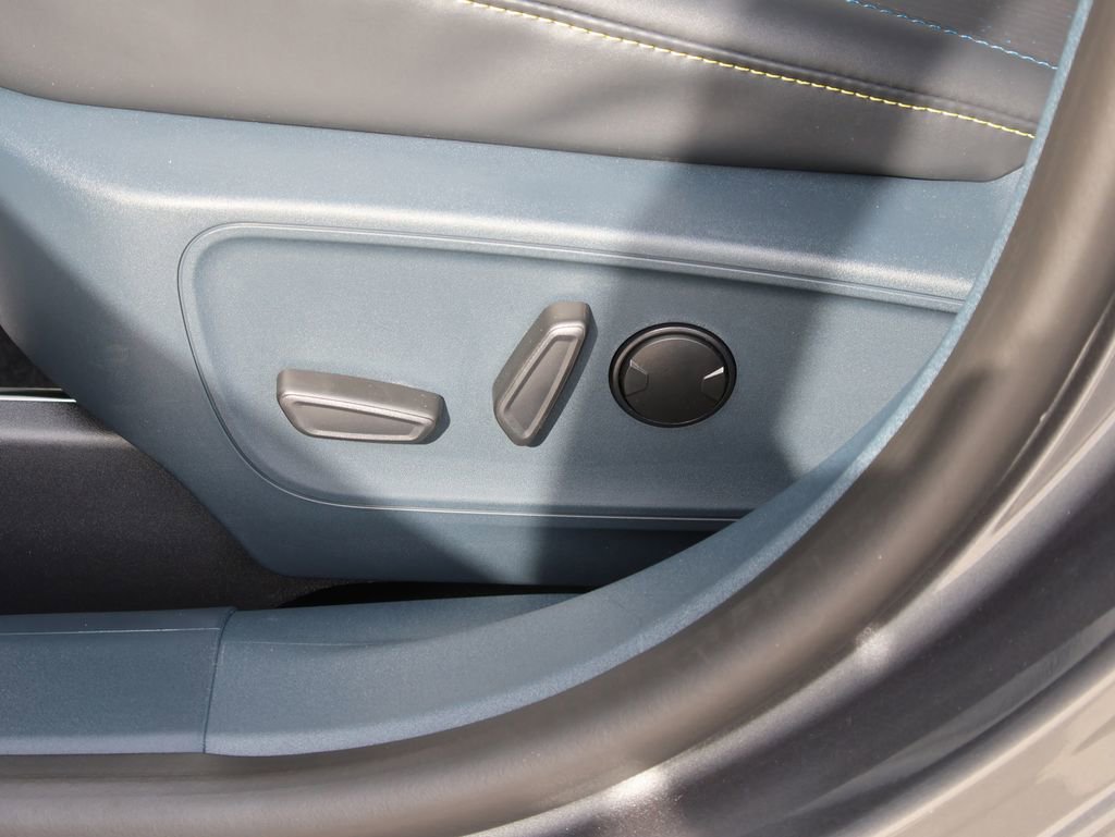 New 2026 Ford Maverick Lobo AWD/4WD image 23