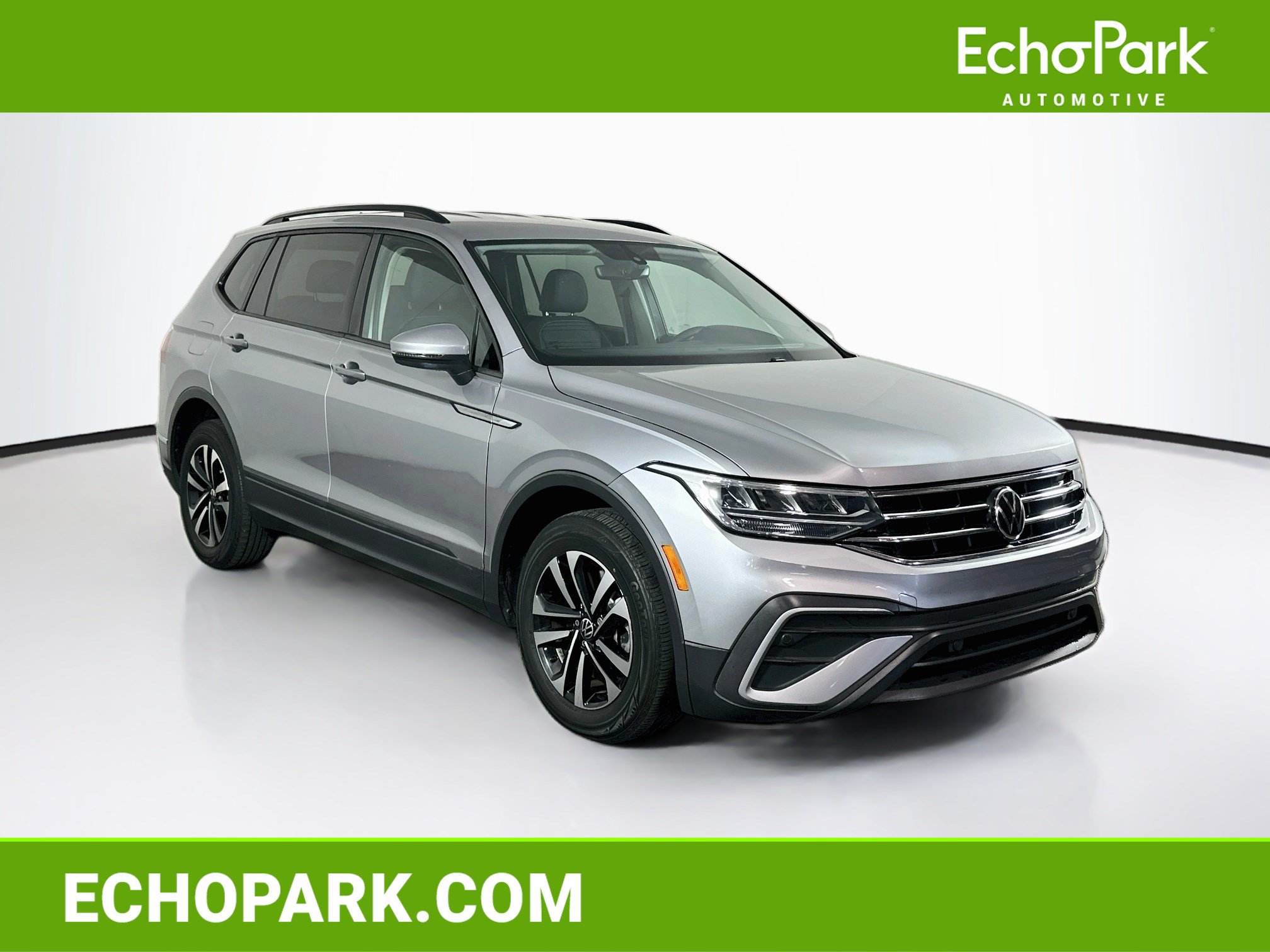 Used 2023 Volkswagen Tiguan S FWD image 1