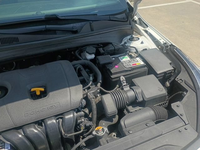 Used 2020 Kia Forte LXS FWD image 40