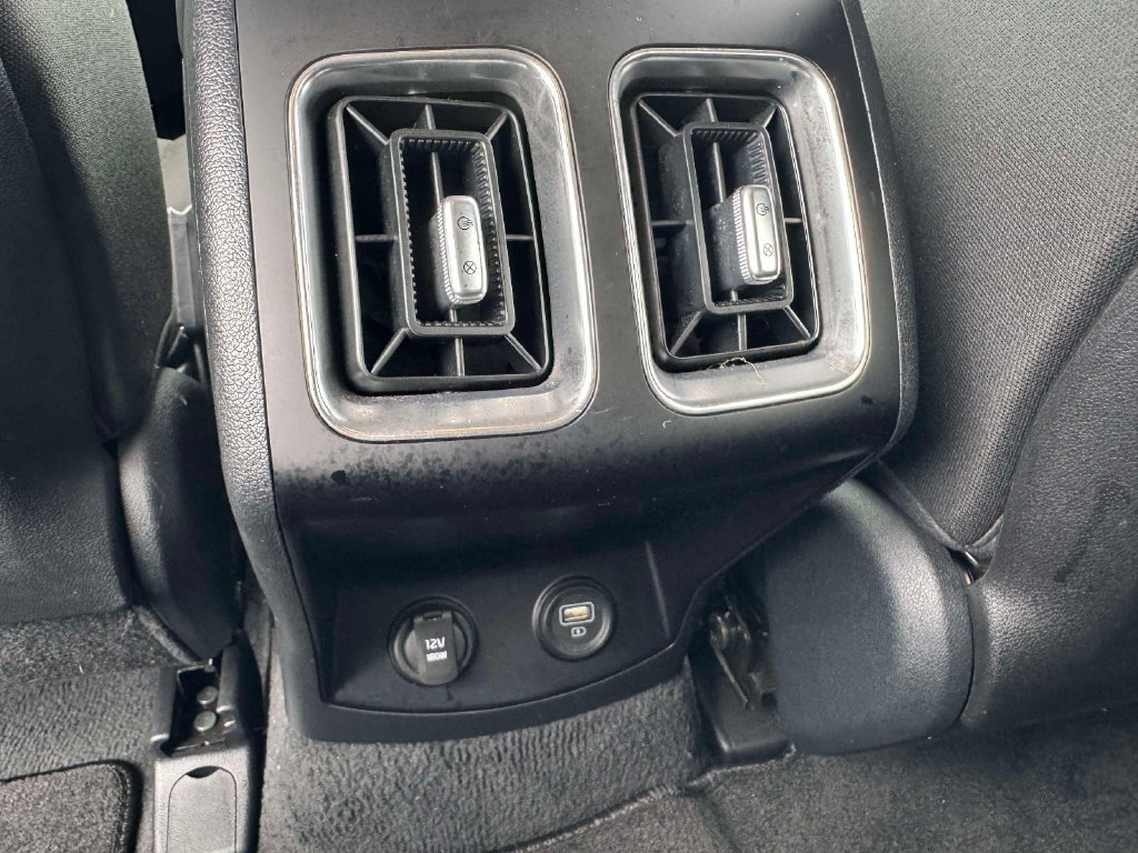 Certified 2023 Kia Sorento LX AWD/4WD image 15