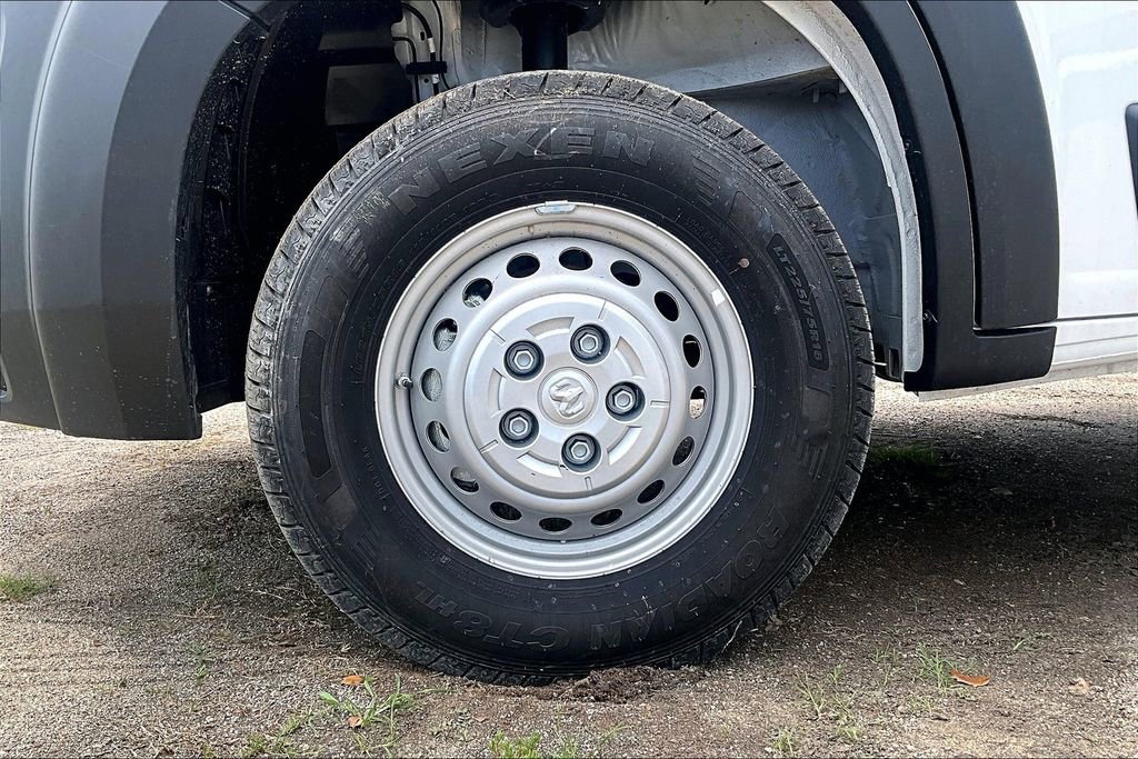 New 2024 RAM ProMaster 2500 w/ Convenience Group image 10