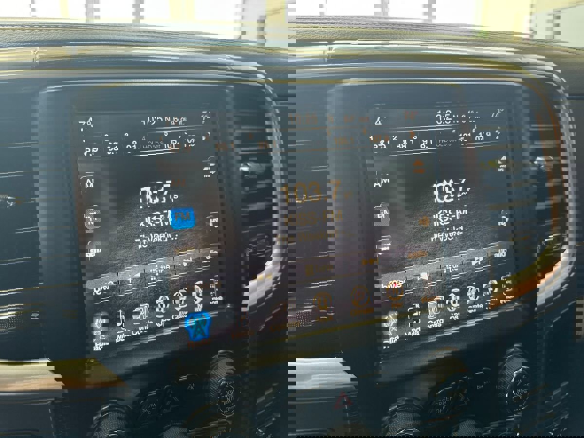 Used 2016 RAM 1500 Limited image 24