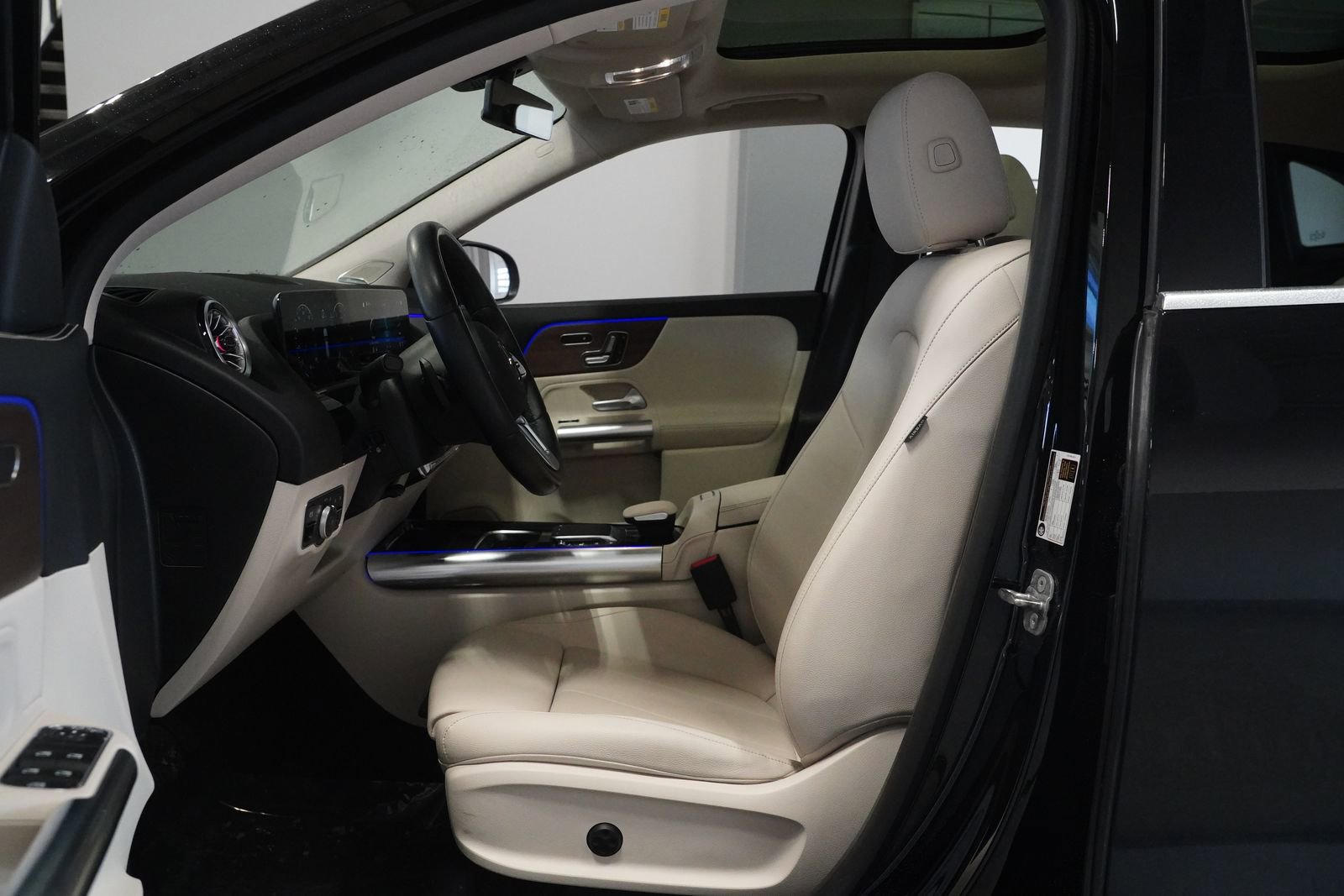 Certified 2023 Mercedes-Benz GLA 250 4MATIC image 12