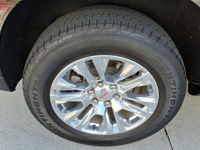 Used 2024 GMC Yukon Denali AWD/4WD image 24
