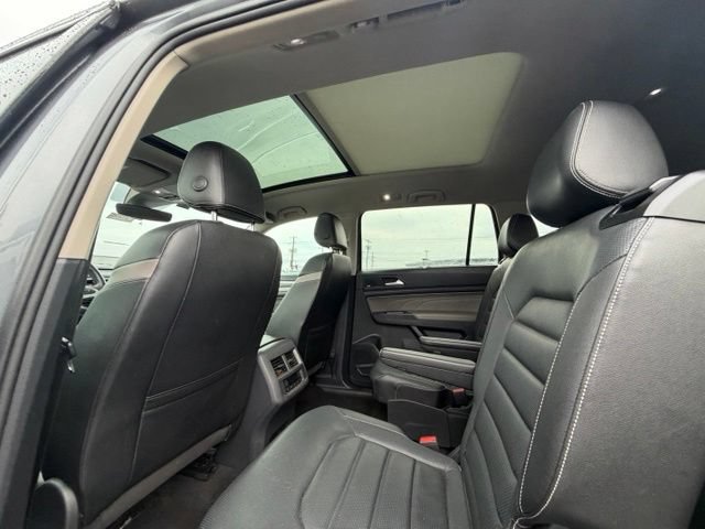 Used 2022 Volkswagen Atlas SEL Premium AWD/4WD image 8