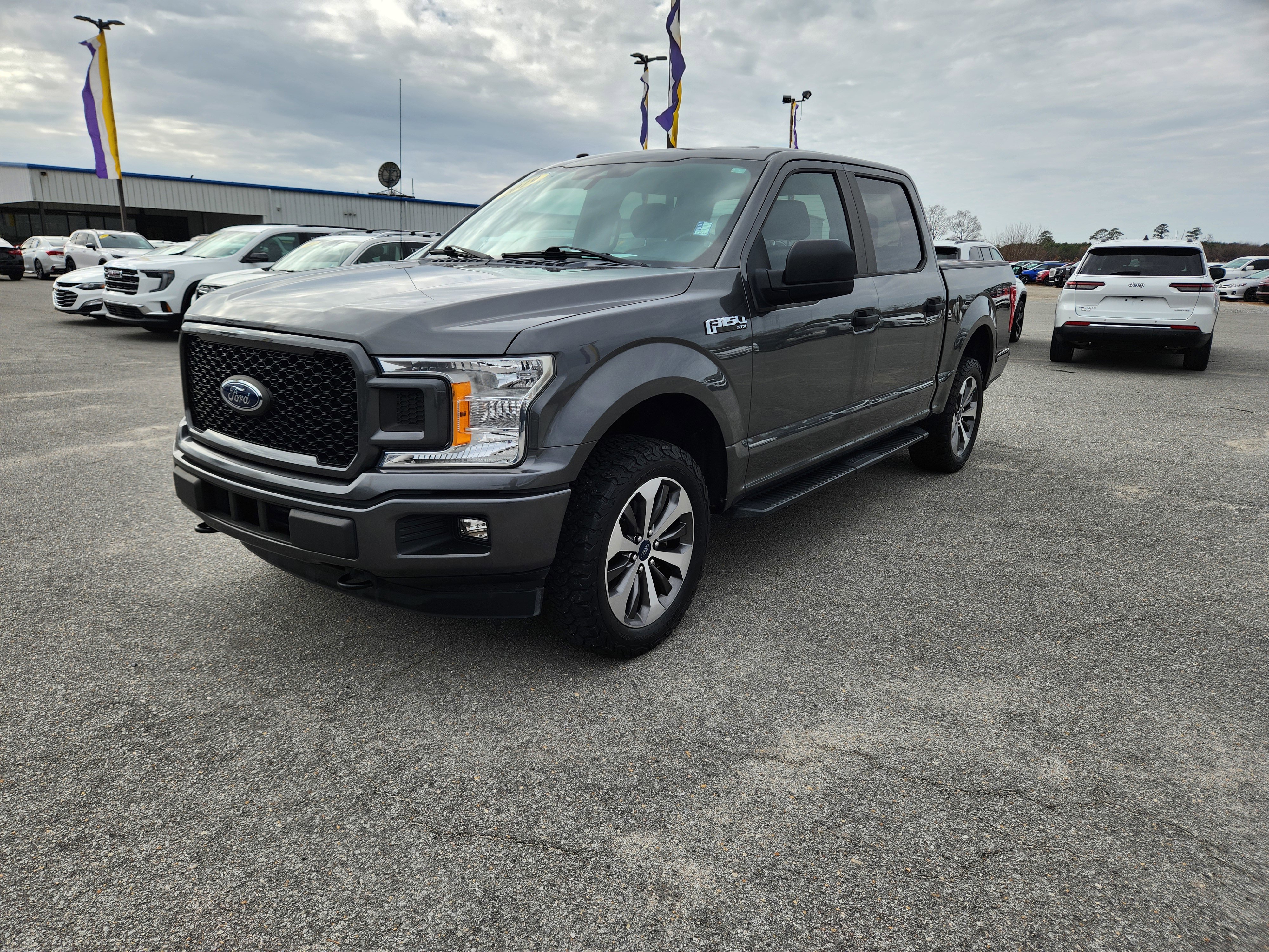 Used 2019 Ford F150 XL w/ Equipment Group 101A Mid image 5