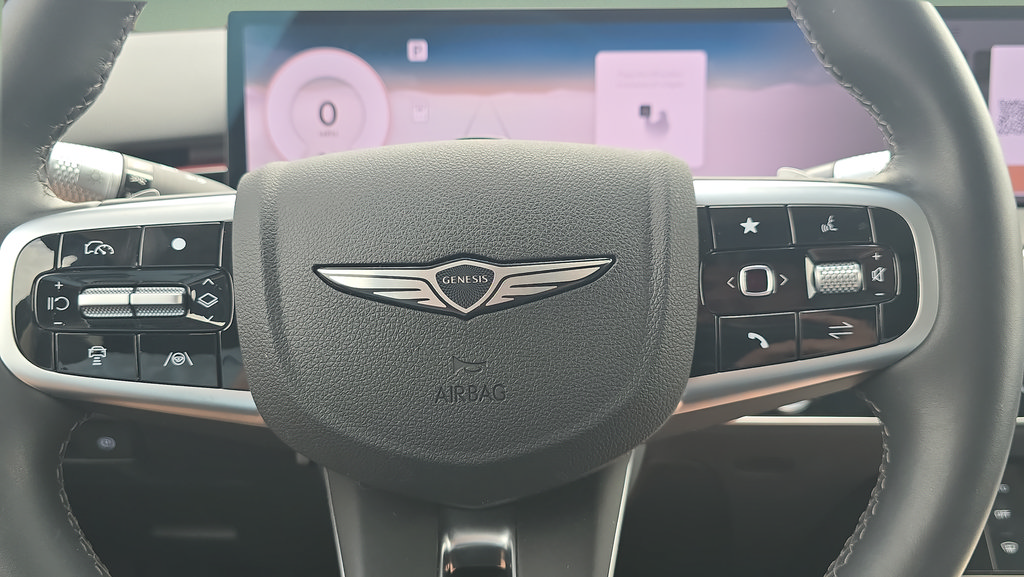 New 2026 Genesis GV70 2.5T Advanced AWD/4WD image 17