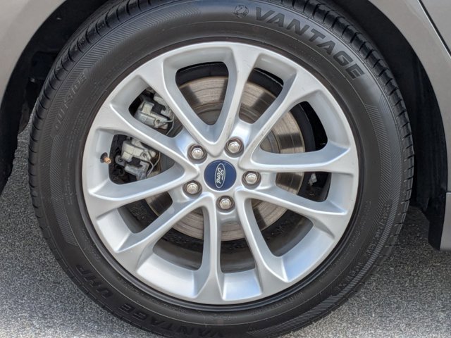 Used 2019 Ford Fusion SEL FWD image 22