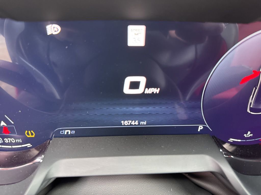 Used 2024 Alfa Romeo Stelvio Veloce image 42