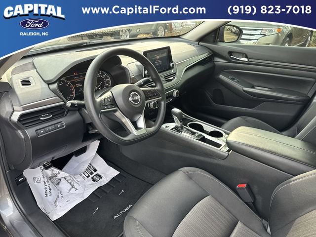 Used 2024 Nissan Altima 2.5 SV FWD image 18