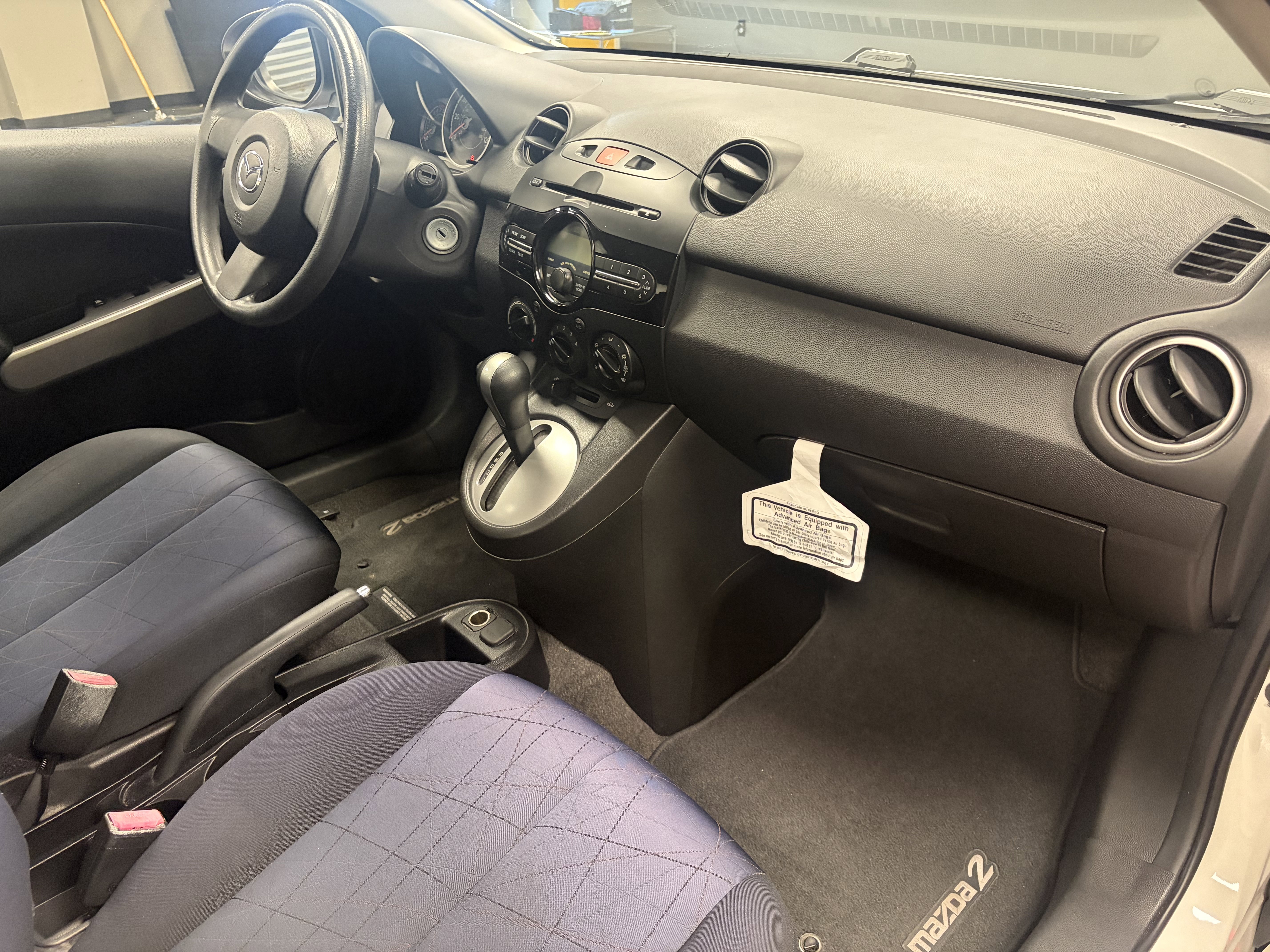 Used 2012 MAZDA MAZDA2 Sport FWD image 11