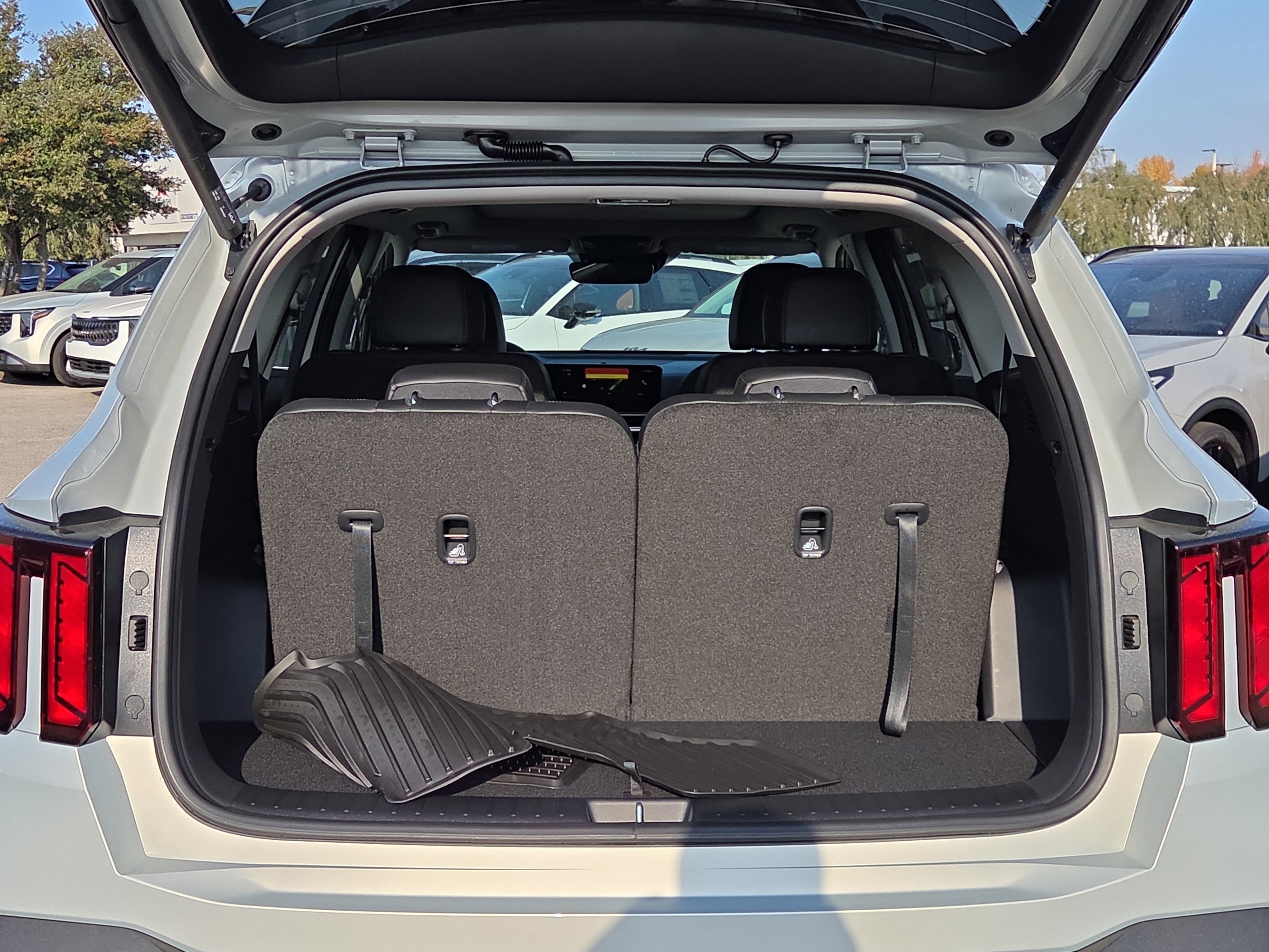 New 2026 Kia Sorento EX image 8