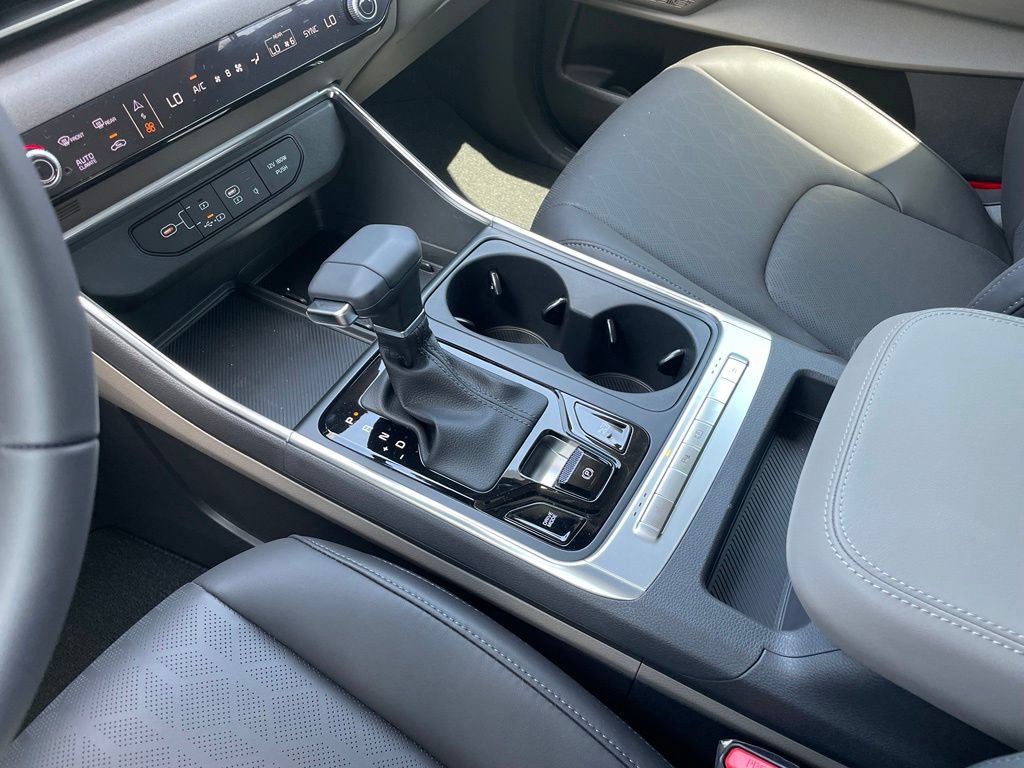 New 2026 Kia Carnival EX FWD image 18