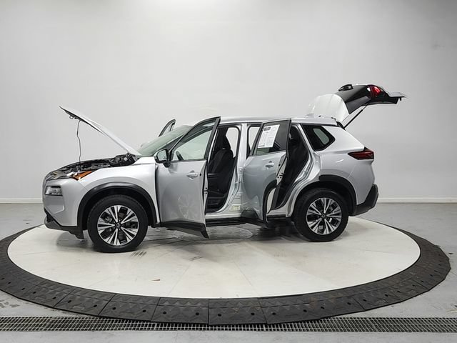 Used 2023 Nissan Rogue SV FWD image 13