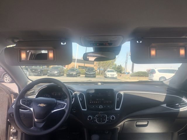 Used 2025 Chevrolet Malibu LT image 17