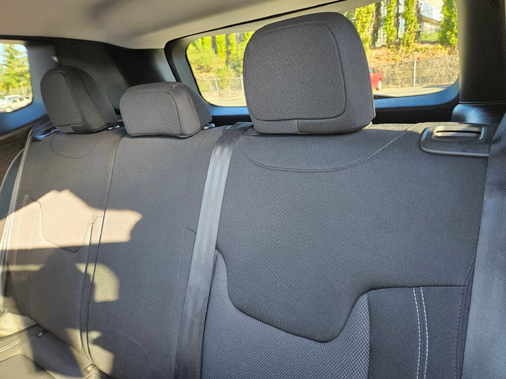 Used 2021 Jeep Renegade Sport AWD/4WD image 14
