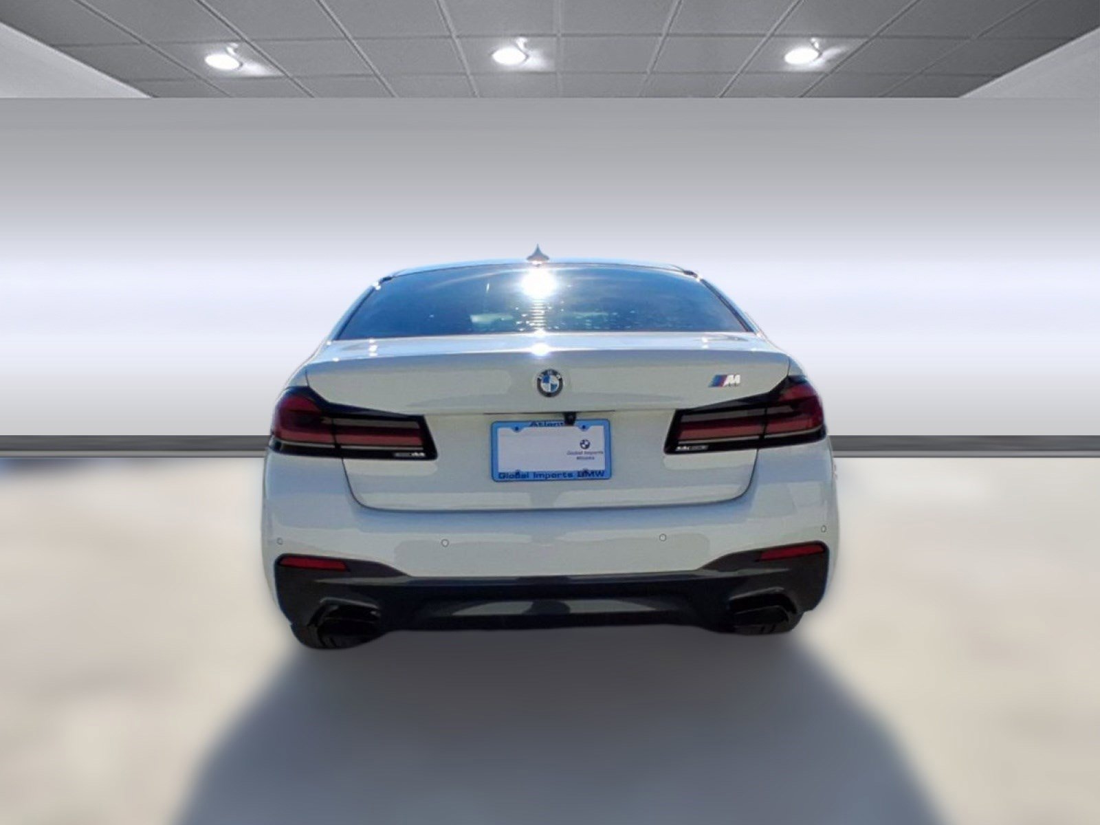 Used 2021 BMW 530e w/ M Sport Package image 9