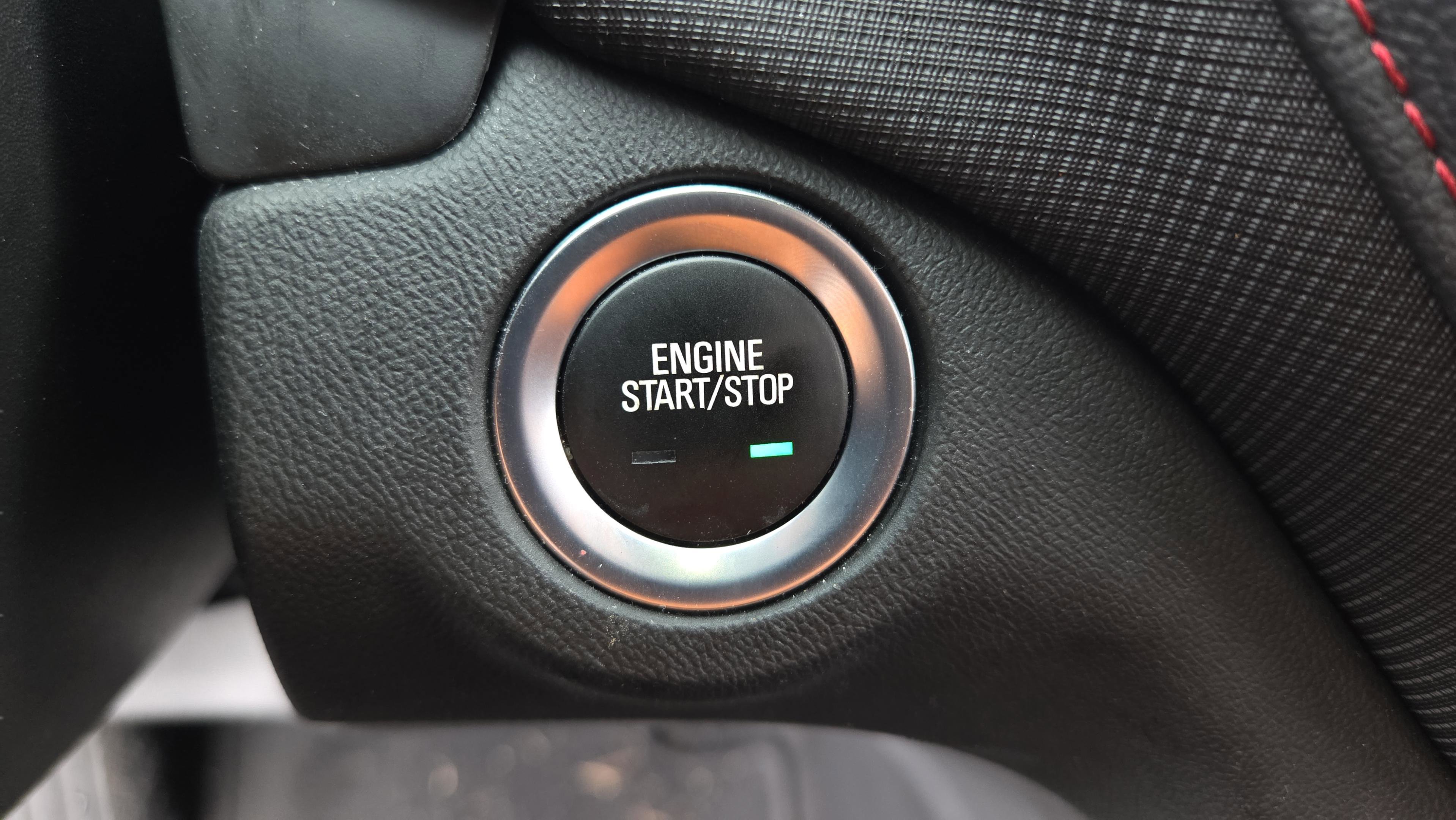 Used 2022 Chevrolet Equinox RS w/ RS Leather Package image 27