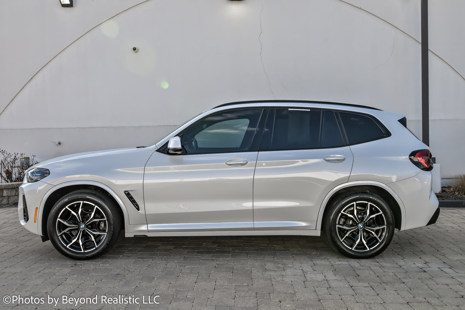 Used 2023 BMW X3 xDrive30i w/ M Sport Package image 4