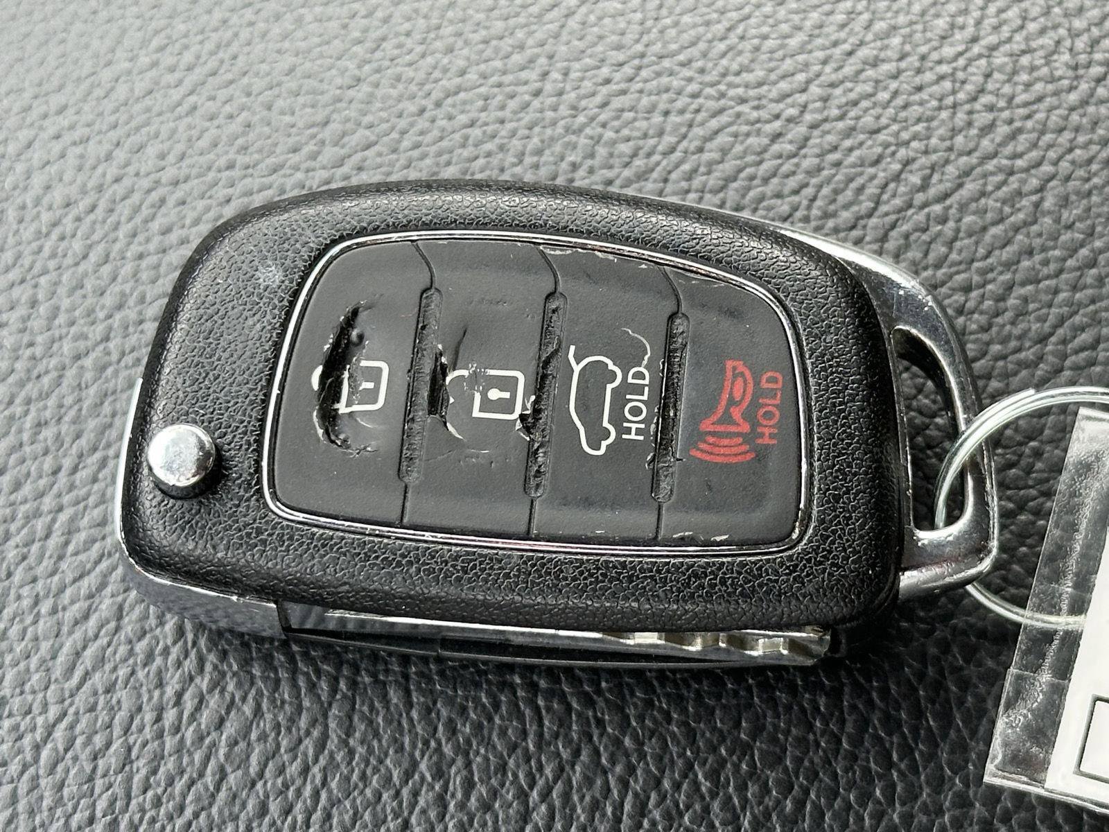 Used 2013 Hyundai Santa Fe Sport w/ Popular Equipment Pkg AWD/4WD image 14