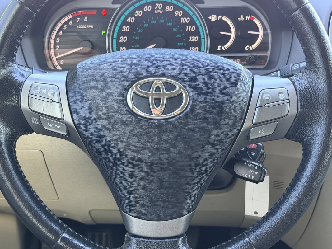 Used 2010 Toyota Venza w/ Leather Pkg FWD image 27