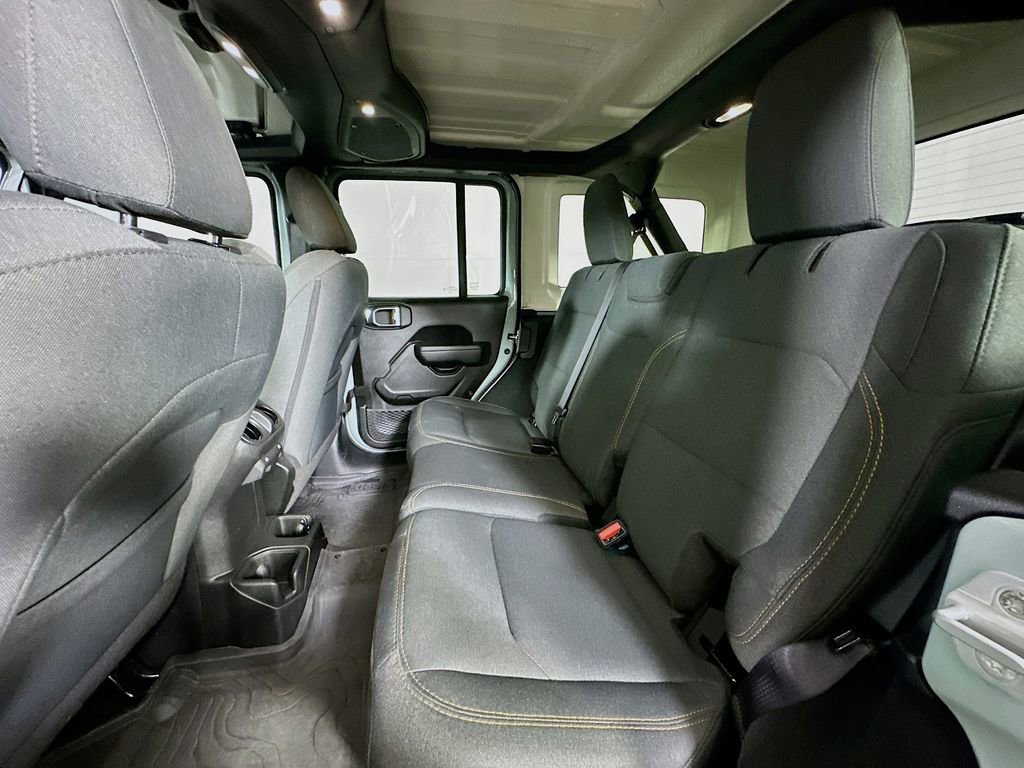 Used 2024 Jeep Wrangler Willys image 14