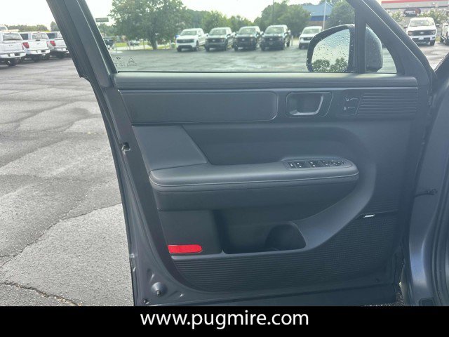 Used 2025 Hyundai Santa Fe Calligraphy image 10