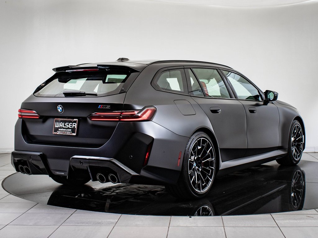 New 2025 BMW M5 Touring image 10