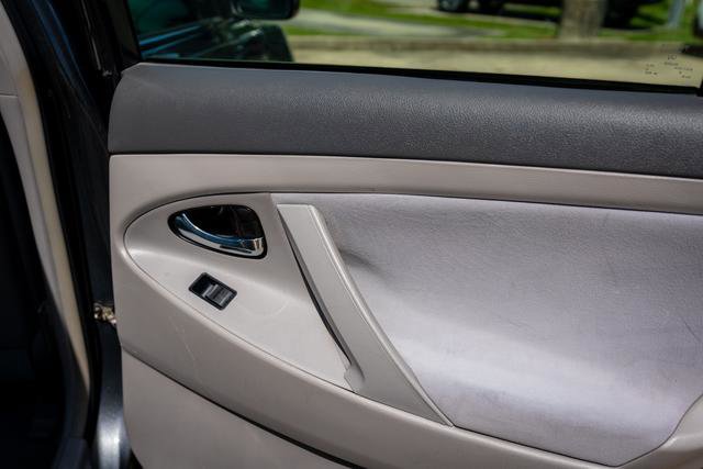 Used 2007 Toyota Camry LE image 24