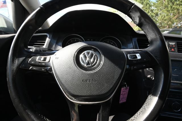 Used 2017 Volkswagen Golf Alltrack S AWD/4WD image 12