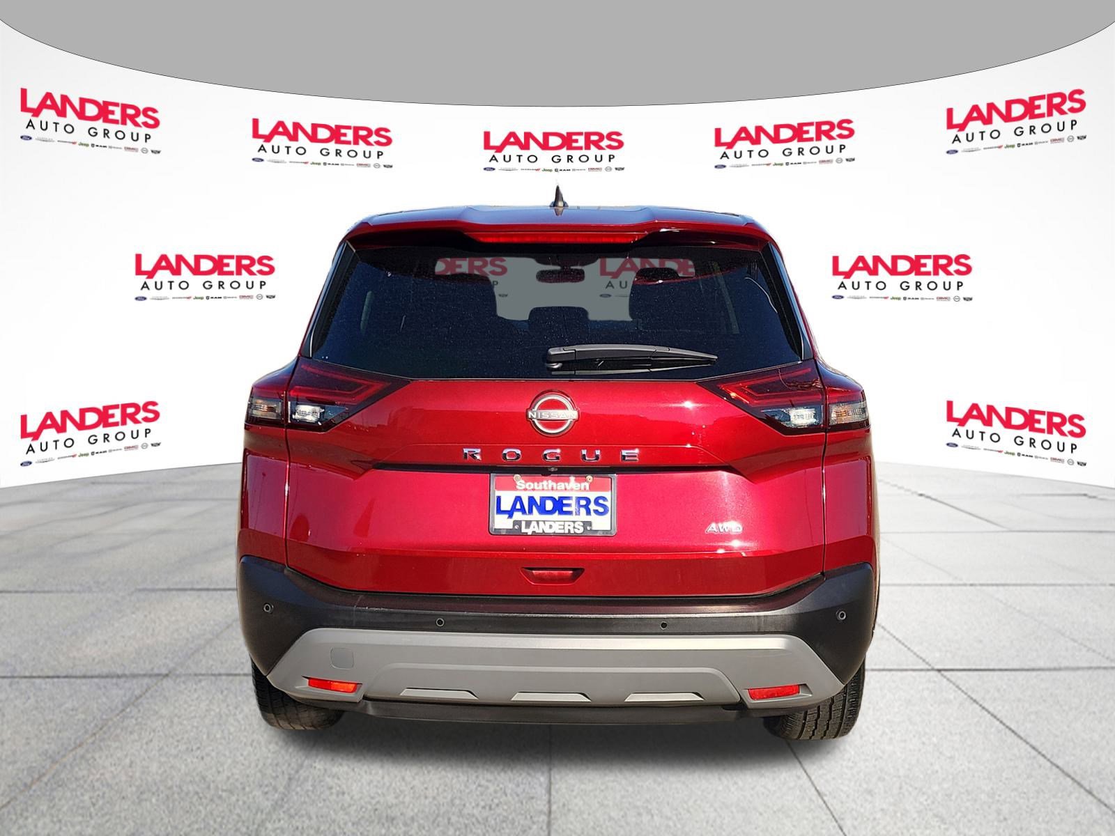 Used 2023 Nissan Rogue S image 4