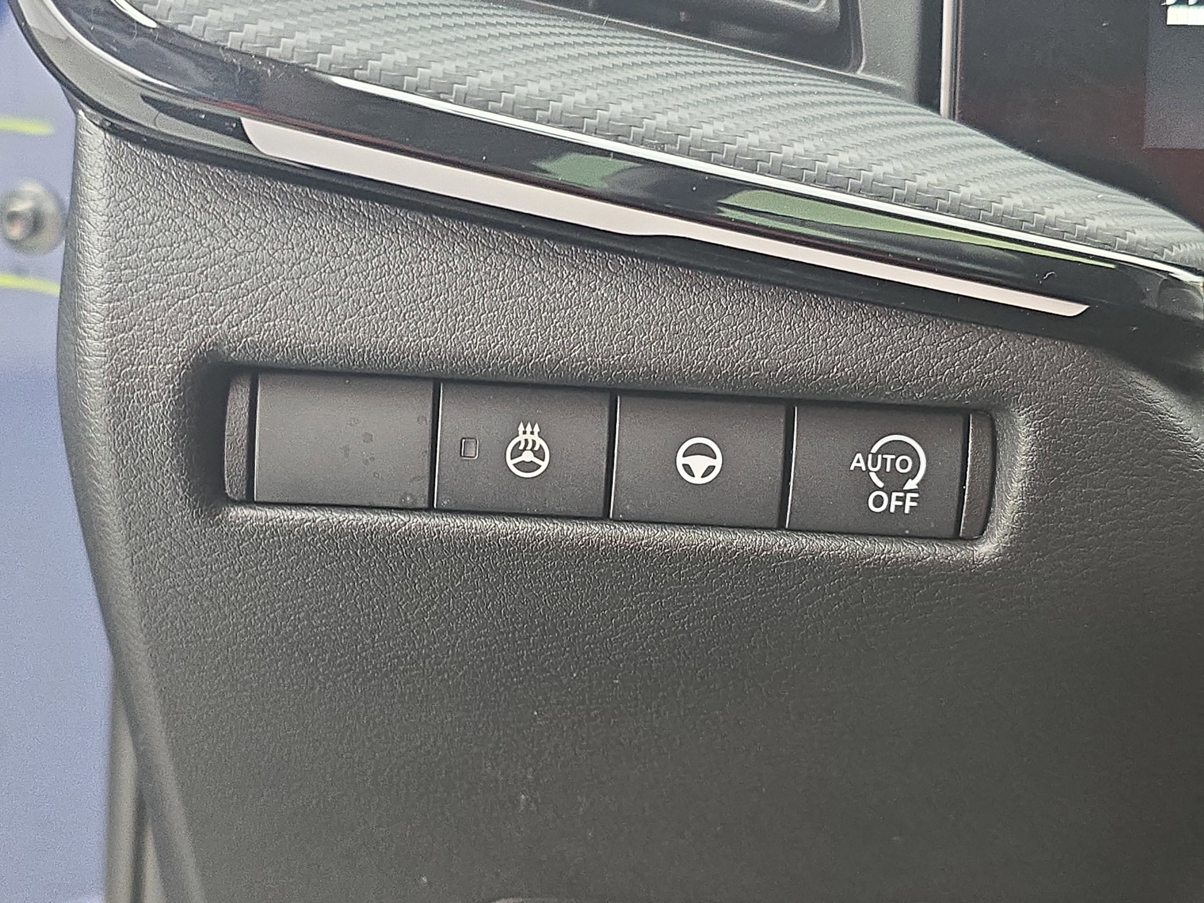 Certified 2025 Nissan Kicks SR w/ SR Premium Package FWD image 25