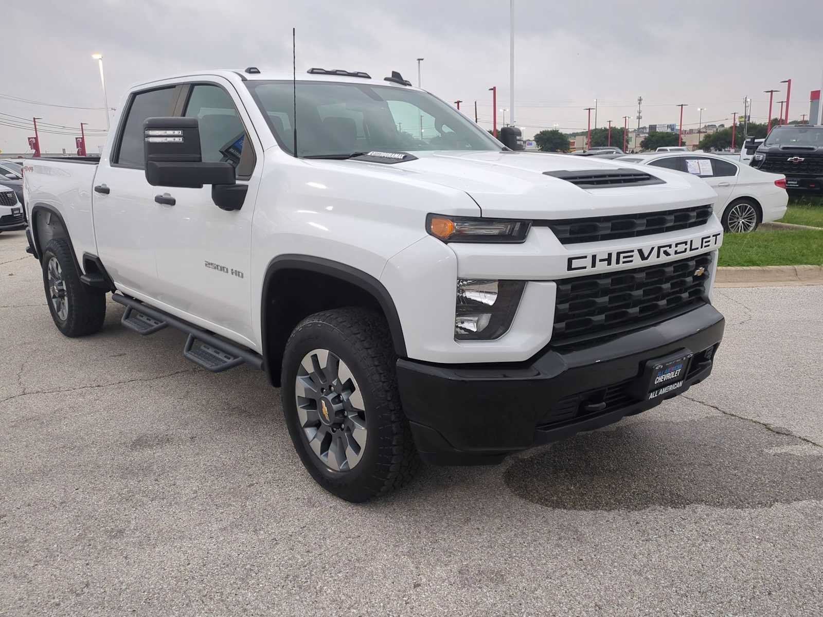 Used 2023 Chevrolet Silverado 2500 Custom w/ Custom Value Package AWD/4WD image 2