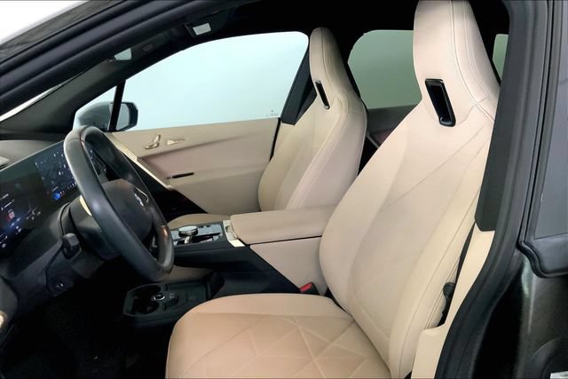 Certified 2024 BMW iX xDrive50 w/ Premium Package AWD/4WD image 11