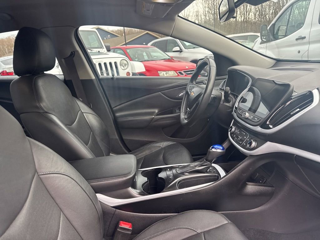 Used 2017 Chevrolet Volt LT w/ Comfort Package image 33