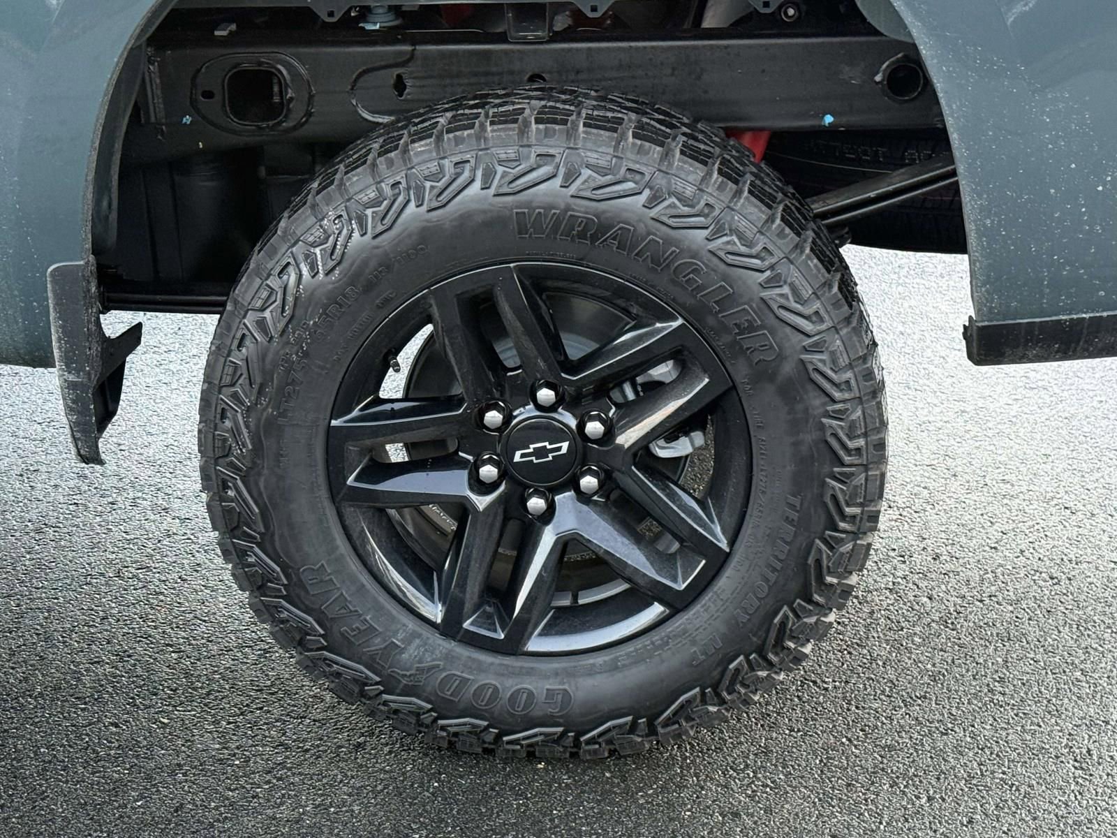 New 2026 Chevrolet Silverado 1500 Custom Trail Boss w/ Dark Appearance Package image 7