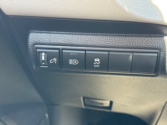 Certified 2025 Toyota Corolla SE FWD image 32