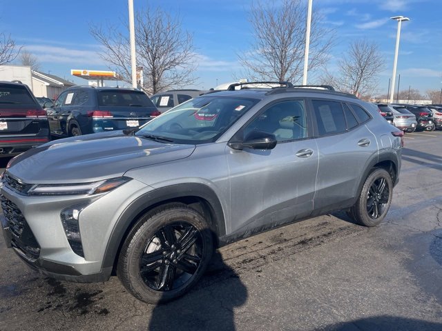 Used 2025 Chevrolet Trax ACTIV image 4