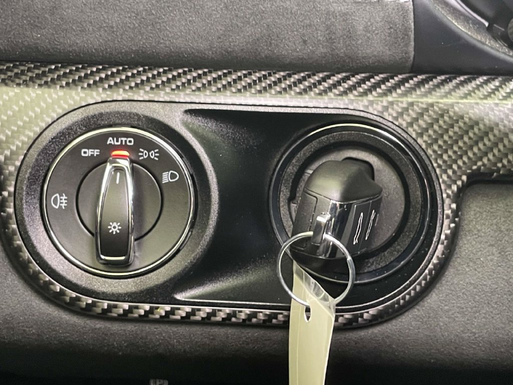 Certified 2025 Porsche 718 Cayman GT4 RS RWD image 38