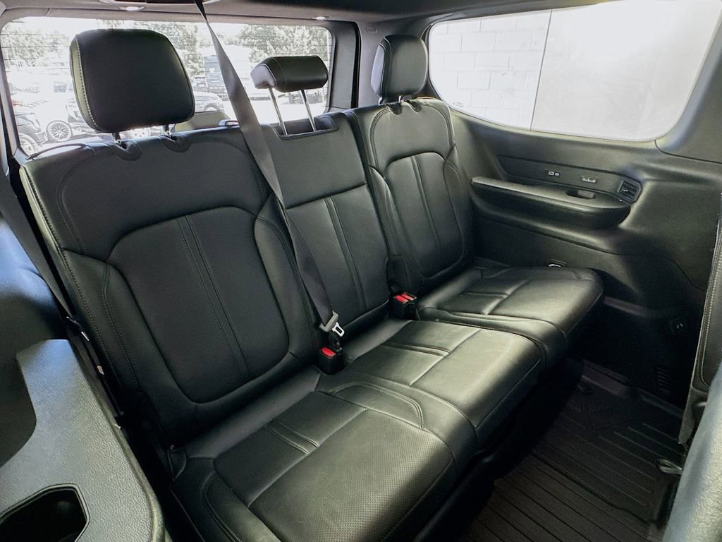 Used 2022 Jeep Wagoneer Series III w/ Premium Group I RWD image 29