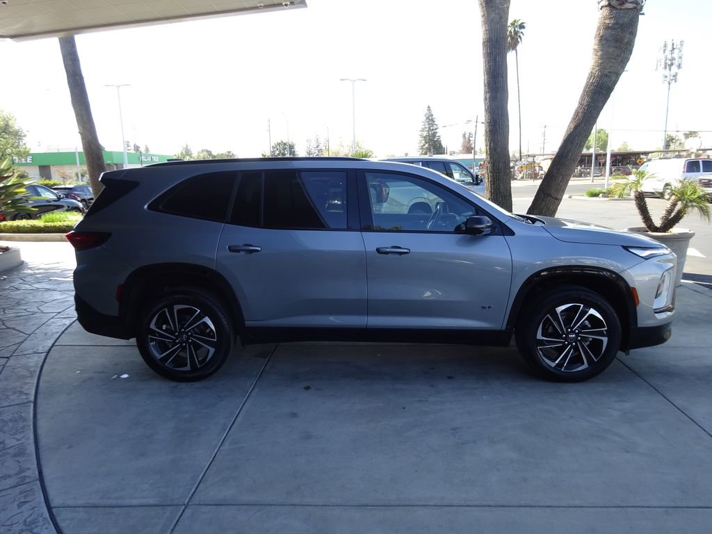 Certified 2025 Buick Enclave Sport Touring image 12