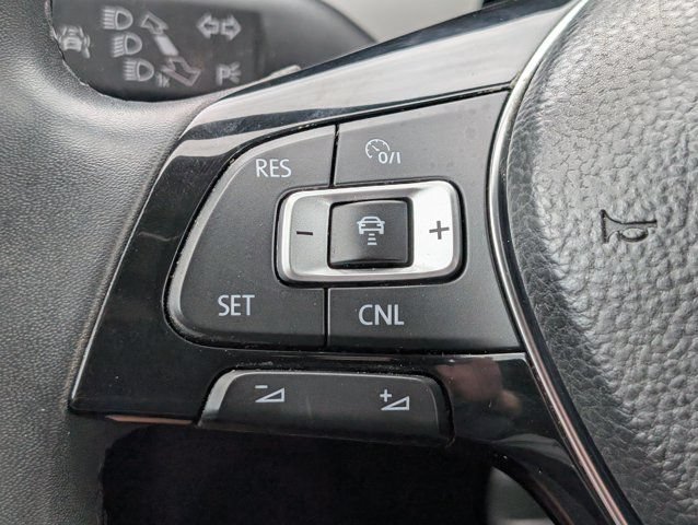 Used 2021 Volkswagen Passat 2.0T SE FWD image 23