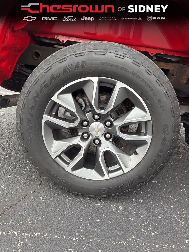 Used 2023 Chevrolet Silverado 1500 LT AWD/4WD image 14