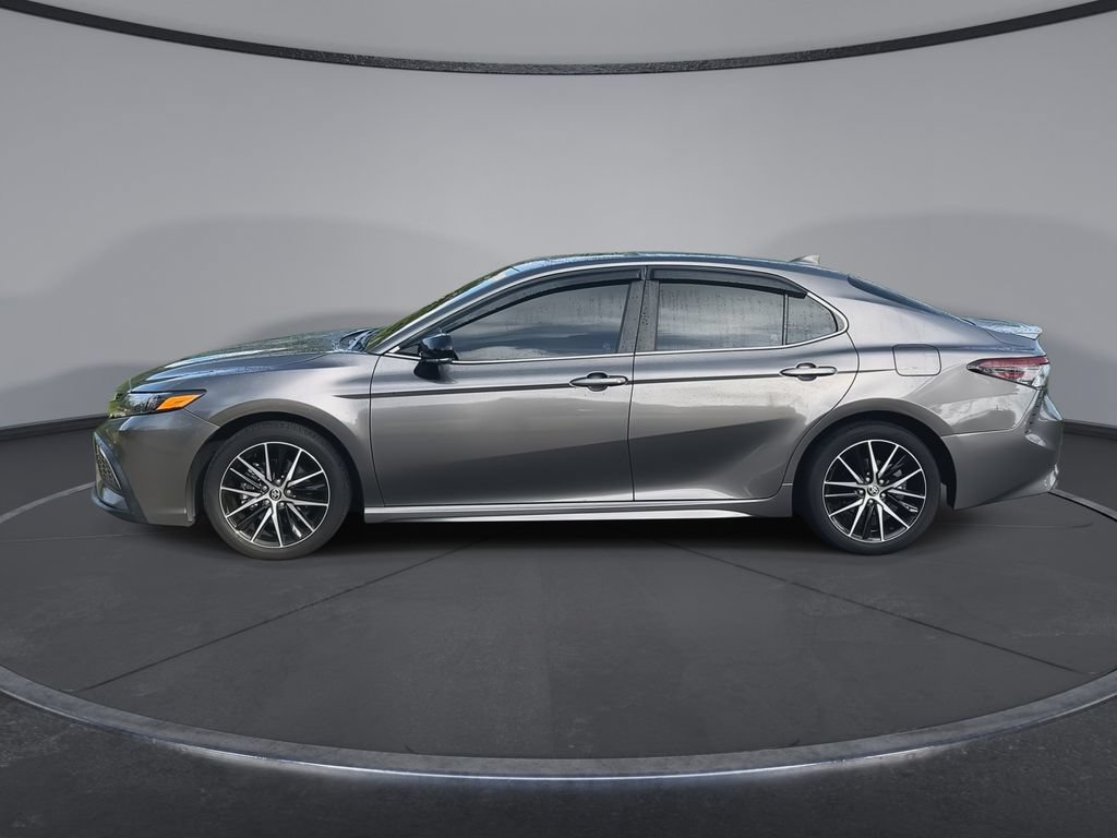Used 2024 Toyota Camry SE FWD image 5