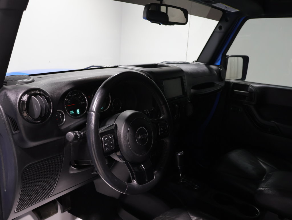 Used 2015 Jeep Wrangler Unlimited Sahara AWD/4WD image 14